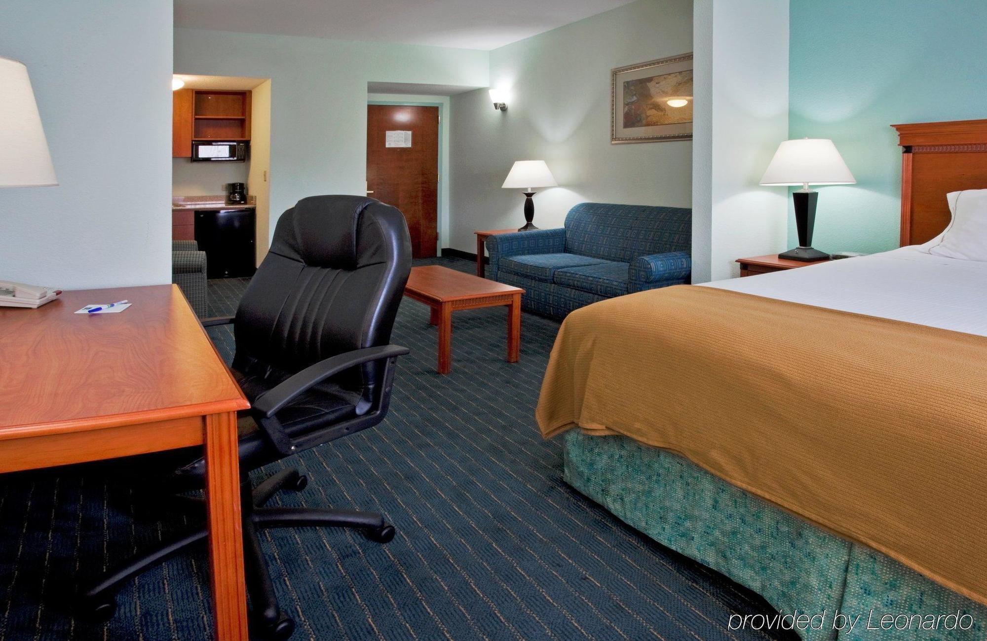 Holiday Inn Express Lake Okeechobee By Ihg Rum bild